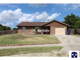 104 Saddle Dr