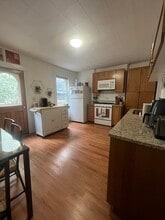 211 Athens St in Boston, MA - Building Photo - Building Photo