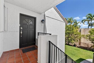 10845 NW 7th St in Miami, FL - Building Photo - Building Photo