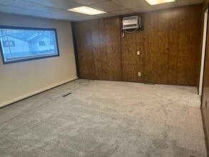 1824 N 2nd St, Unit 1824 in Clinton, IA - Building Photo - Building Photo