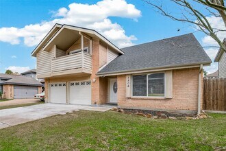 1806 Foxlake Dr in Houston, TX - Building Photo - Building Photo