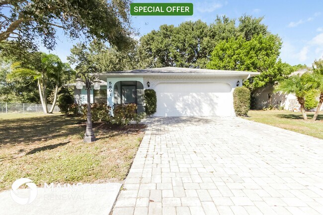property at 5801 Pauma Pl