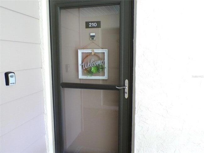 756 White Pine Tree Rd, Unit 210 in Venice, FL - Building Photo - Building Photo