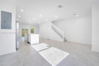 250 10th Ct in Florida City, FL - Building Photo - Building Photo