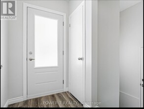 924 SHEPPARD Ave in Toronto, ON - Building Photo - Building Photo