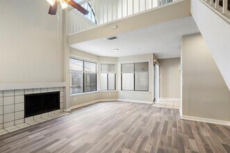 521 Ranch Trail in Irving, TX - Building Photo - Building Photo