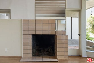 1817 Edgecliffe Dr in Los Angeles, CA - Building Photo - Building Photo