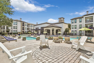 Amalfi at Tuscan Lakes in League City, TX - Building Photo - Building Photo