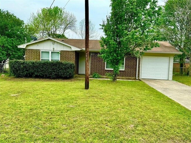 property at 94 N Shirley Ln