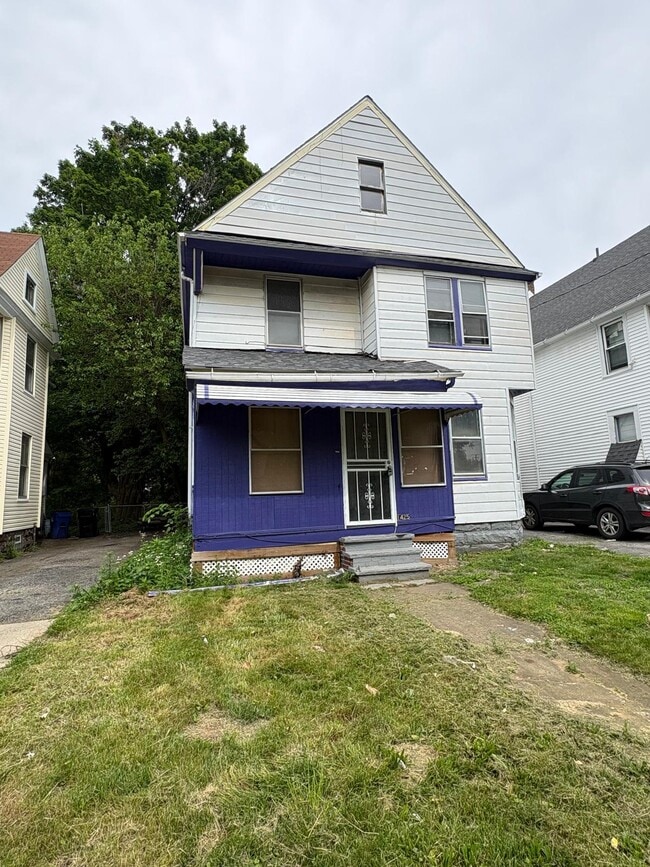 property at 1425 E 81st St