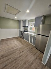 428 Berrydale Ave in Medford, OR - Building Photo - Building Photo