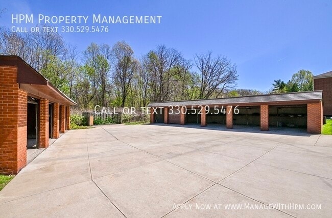 885 S Green Rd in South Euclid, OH - Building Photo - Building Photo