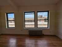 5425 N Kenmore Ave, Unit 5417-608 in Chicago, IL - Building Photo - Building Photo