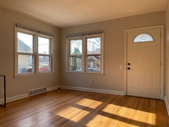 1905 E Dayton St in Madison, WI - Building Photo - Building Photo