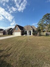 42245 Wood Ave in Ponchatoula, LA - Building Photo - Building Photo