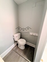 270 N Addison St-Unit -2 in Indianapolis, IN - Foto de edificio - Building Photo