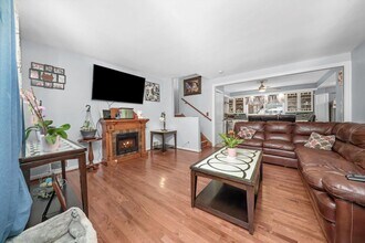 7011 40th Pl in Stickney, IL - Foto de edificio - Building Photo