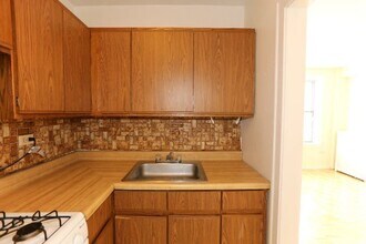 744 W Belmont Ave, Unit K01J in Chicago, IL - Building Photo - Building Photo