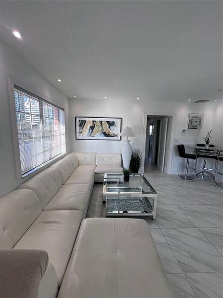 601 SE 5th Ct in Fort Lauderdale, FL - Building Photo