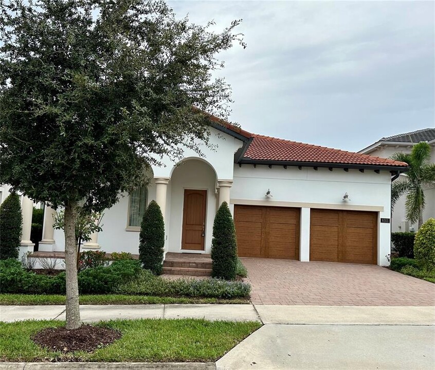 8313 Topsail Pl in Winter Garden, FL - Building Photo