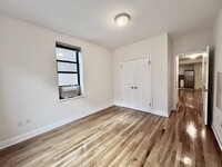 105 Pinehurst Ave in New York, NY - Building Photo - Building Photo