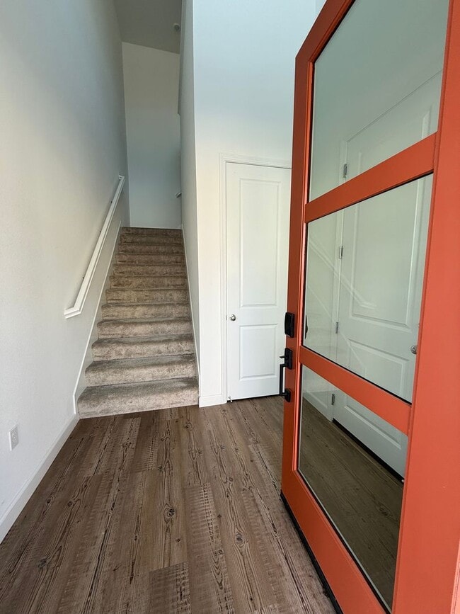 2410 Shore Vis in Fairfield, CA - Building Photo - Building Photo