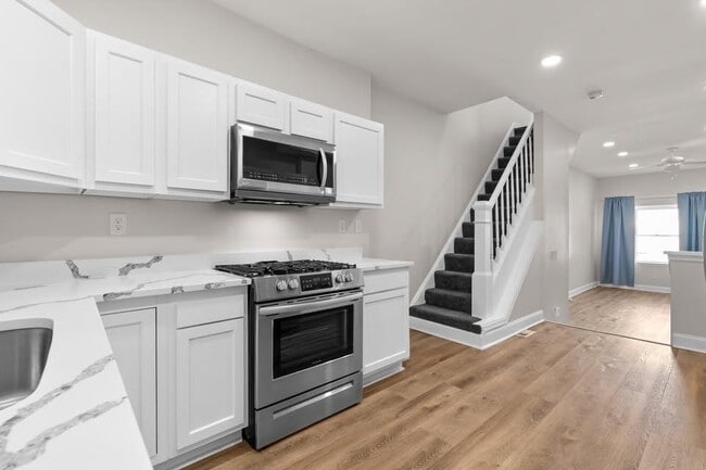 property at 2429 Ashland Ave