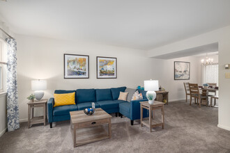 McDonogh Village Apartments & Townhomes in Randallstown, MD - Building Photo - Interior Photo