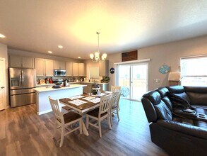 130 Sabin Way in Lochbuie, CO - Building Photo - Building Photo