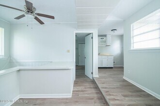1311 Pullen Rd in Jacksonville, FL - Building Photo - Building Photo