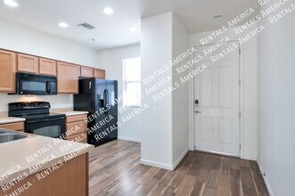 3323 S Lakeside Ridge Loop in Tucson, AZ - Building Photo - Building Photo