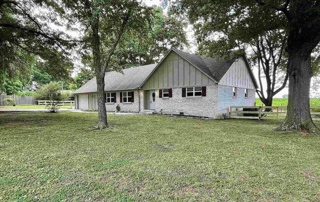 40 Vandergrift Dr in Covington, TN - Building Photo - Building Photo