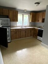 5616 Bear Rd, Unit Bear Road Upper in Syracuse, NY - Building Photo