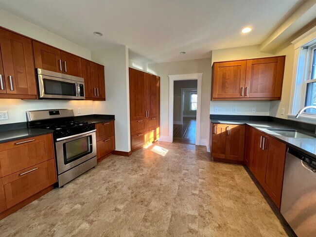 200 Larch Rd, Unit 1