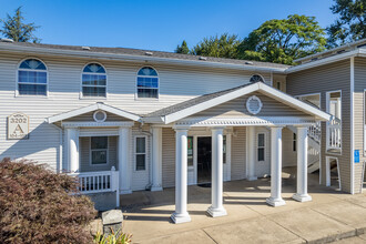 Parkland Apartments in Portland, OR - Foto de edificio - Building Photo