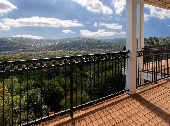 property at 6801 Winterberry Dr