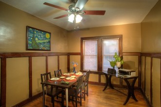 Fairfield Avenue Flats in Cleveland, OH - Building Photo - Interior Photo