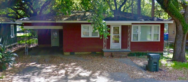 311 E Cedar St in Lafayette, LA - Building Photo - Building Photo