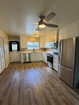 717 S Granite St, Unit D in Prescott, AZ - Building Photo