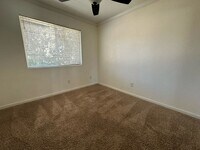 974 Losoya Dr in Woodland, CA - Building Photo - Building Photo