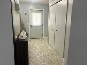 6049 67th Way N in Minneapolis, MN - Building Photo - Building Photo