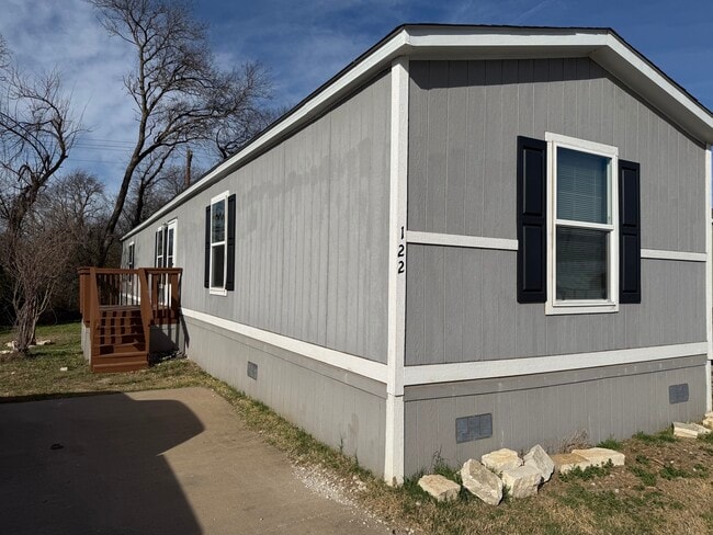 property at 122 Prairie Dr