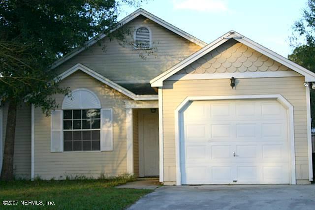 1862 MacKenzie Ct N in Middleburg, FL - Foto de edificio