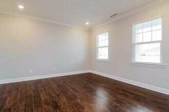 33 Rawls Meadow Ln in Fuquay Varina, NC - Building Photo - Building Photo