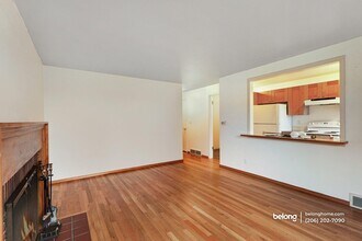 5844 4th Ave NW in Seattle, WA - Building Photo - Building Photo