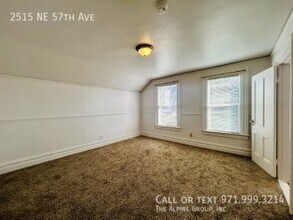 2515 NE 57th Ave in Portland, OR - Building Photo - Building Photo