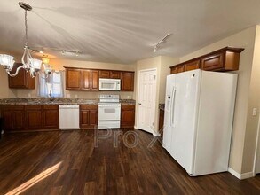 6175 County Lane 278 in Carl Junction, MO - Building Photo - Building Photo