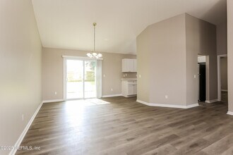 11480 Rolling River Blvd in Jacksonville, FL - Building Photo - Building Photo