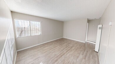 2 BED & 1 BATH UNIT AVAILABLE - LOS ANGELES! in East Los Angeles, CA - Building Photo - Interior Photo