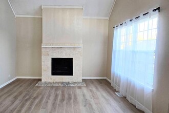 963 Taylor Dr in Gurnee, IL - Building Photo - Building Photo
